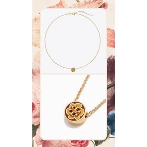 TORY BURCH Kira Enamel Flower Round Pendant Necklace